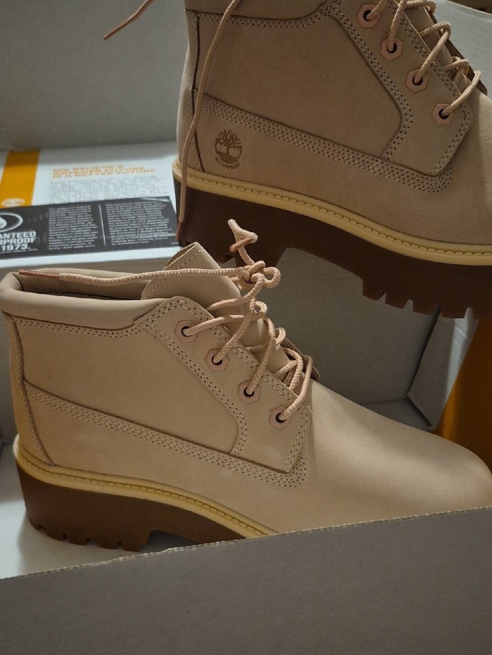 Timberland Womans Tan Nubuck Chukka Boots with Brown Lug Sole